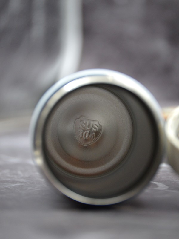 Süzgeçli Termos Paslanmaz Çelik İsme Özel Baskılı Beyaz Süzgeçli Termos Paslanmaz Çelik İsme Özel Baskılı Beyaz